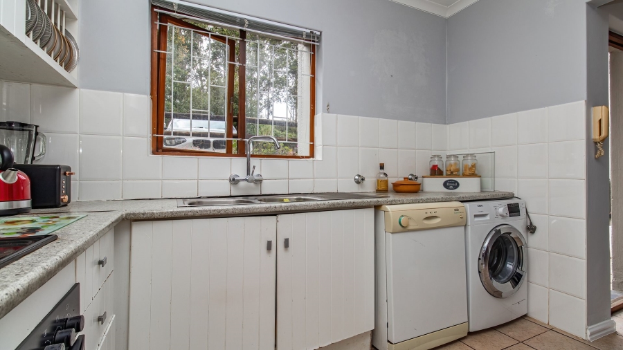 3 Bedroom Property for Sale in Castleton Western Cape